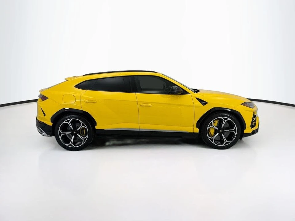 2019 Lamborghini Urus - Image 4 of 31