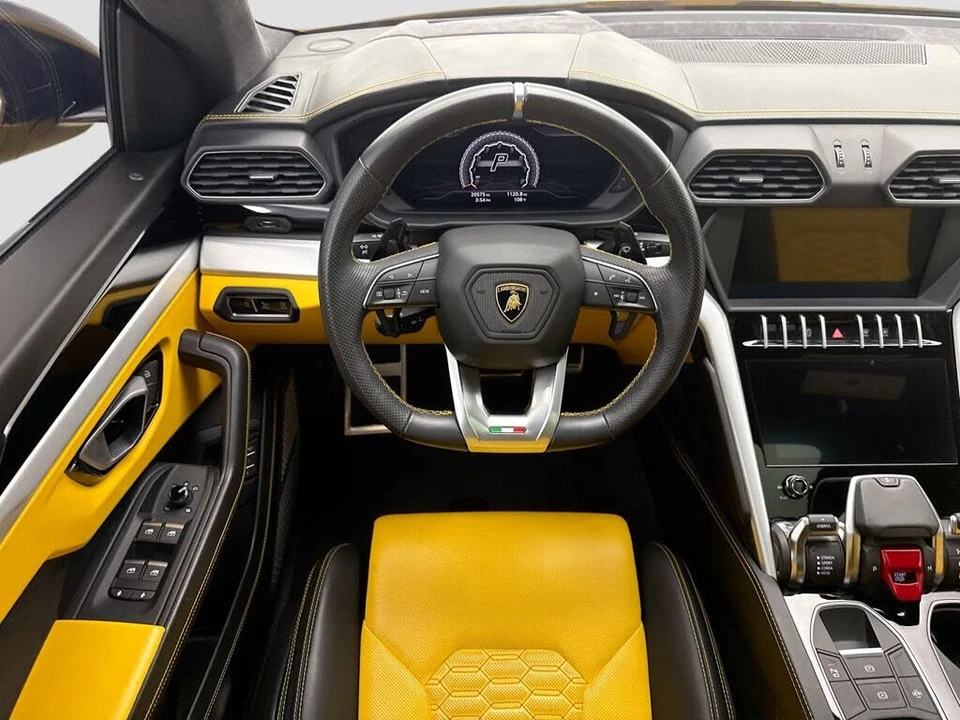 2019 Lamborghini Urus - Image 10 of 31