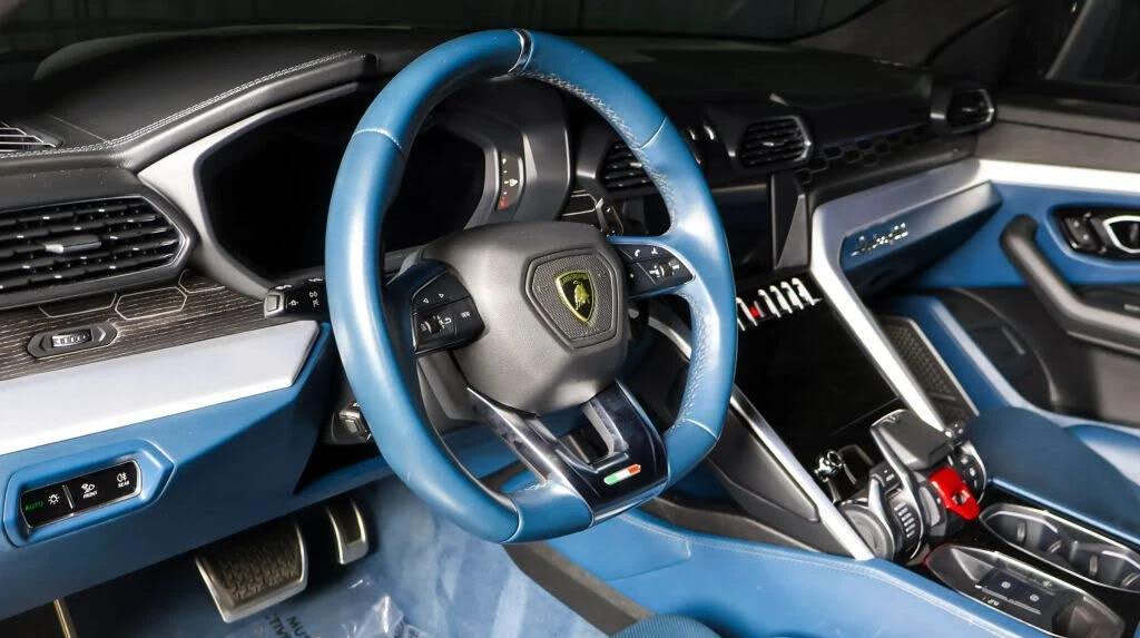 2019 Lamborghini Urus - Image 17 of 31