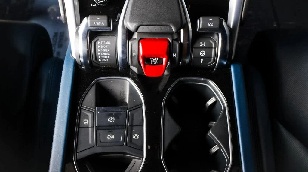 2019 Lamborghini Urus - Image 29 of 31