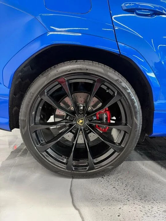2019 Lamborghini Urus - Image 29 of 31