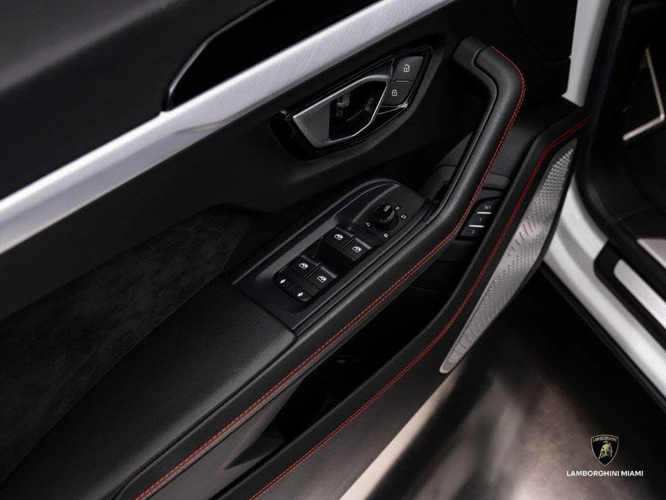 2019 Lamborghini Urus - Image 18 of 31