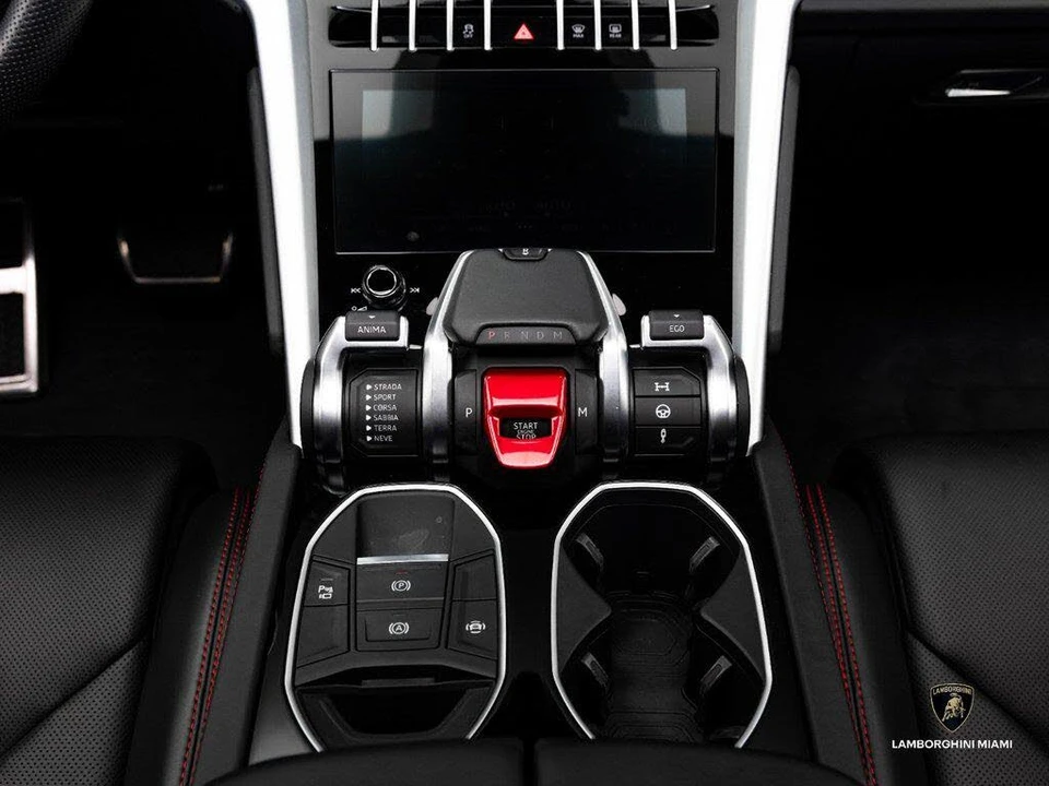 2019 Lamborghini Urus - Image 23 of 31