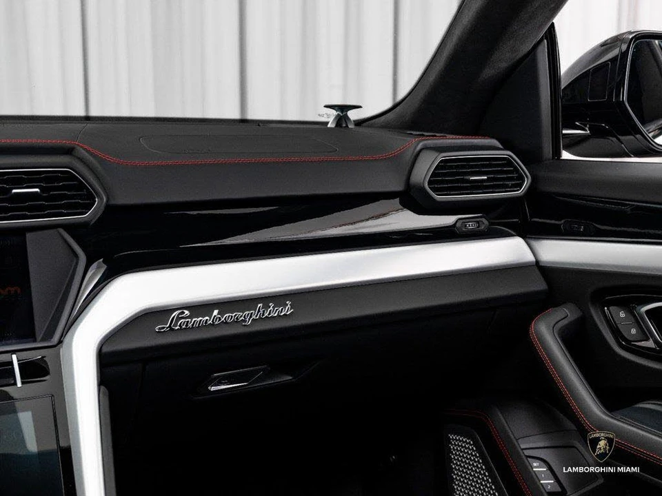 2019 Lamborghini Urus - Image 21 of 31