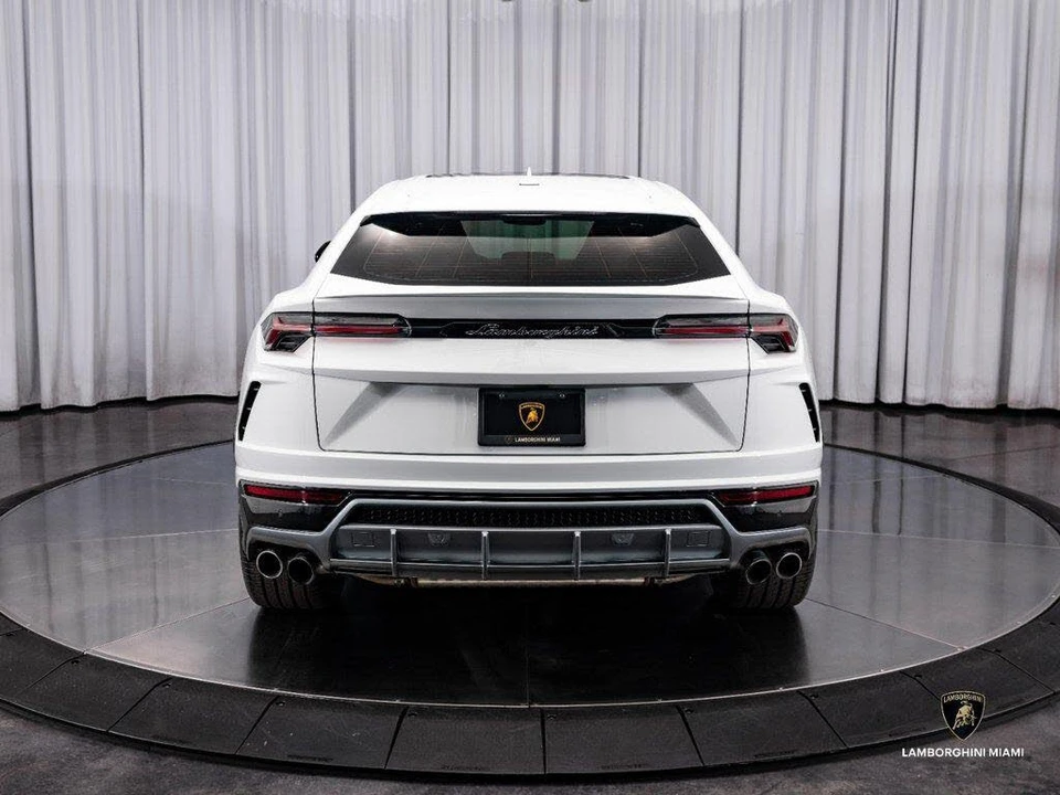 2019 Lamborghini Urus - Image 10 of 31