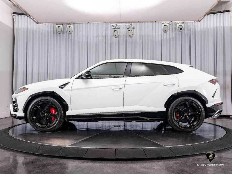 2019 Lamborghini Urus - Image 5 of 31