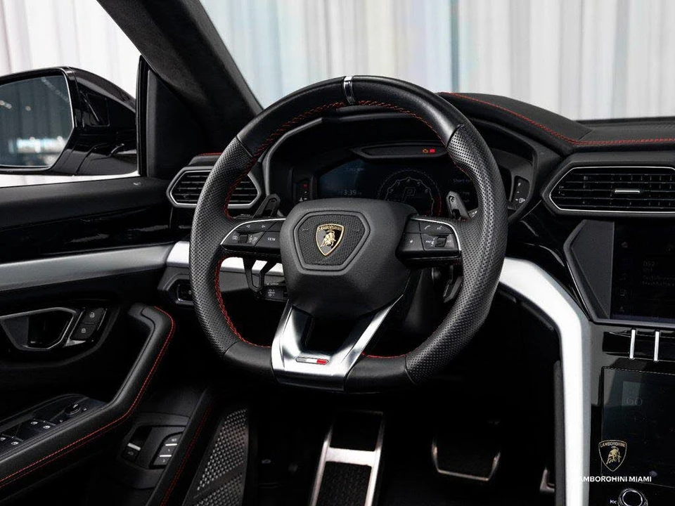 2019 Lamborghini Urus - Image 24 of 31