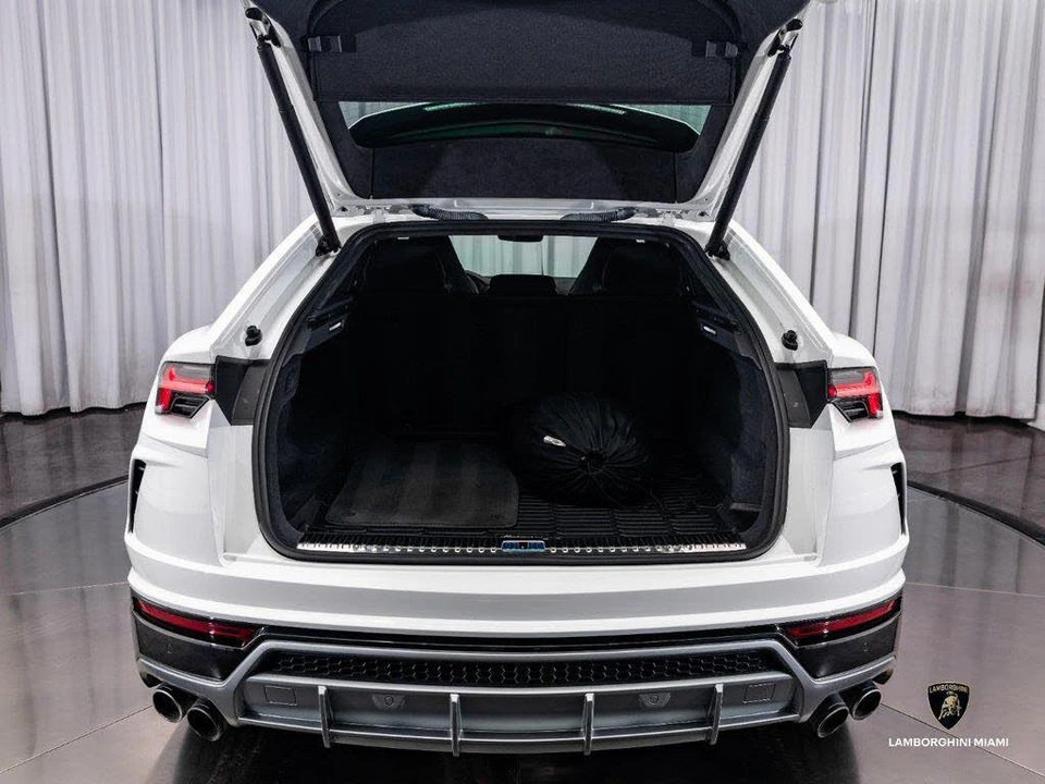 2019 Lamborghini Urus - Image 11 of 31