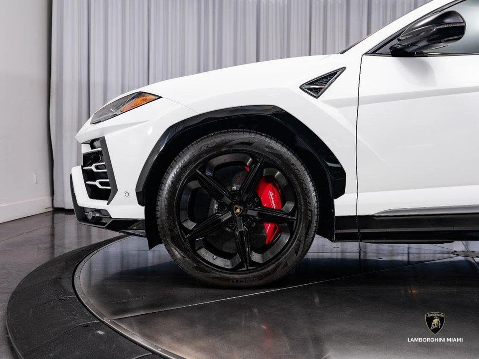 2019 Lamborghini Urus - Image 6 of 31
