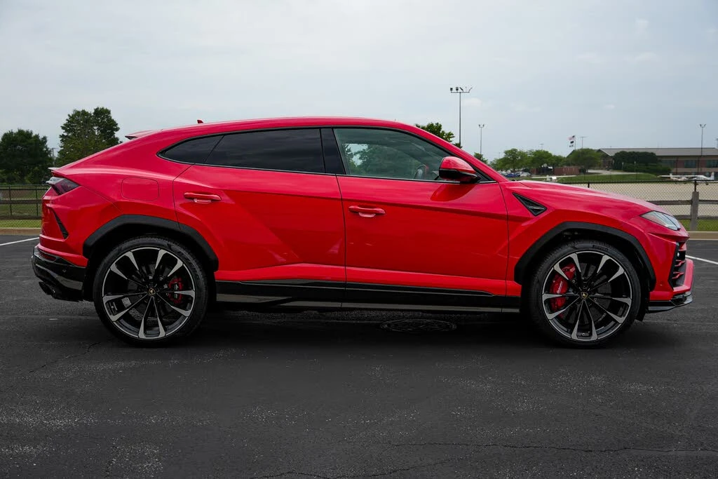 2019 Lamborghini Urus - Image 5 of 23