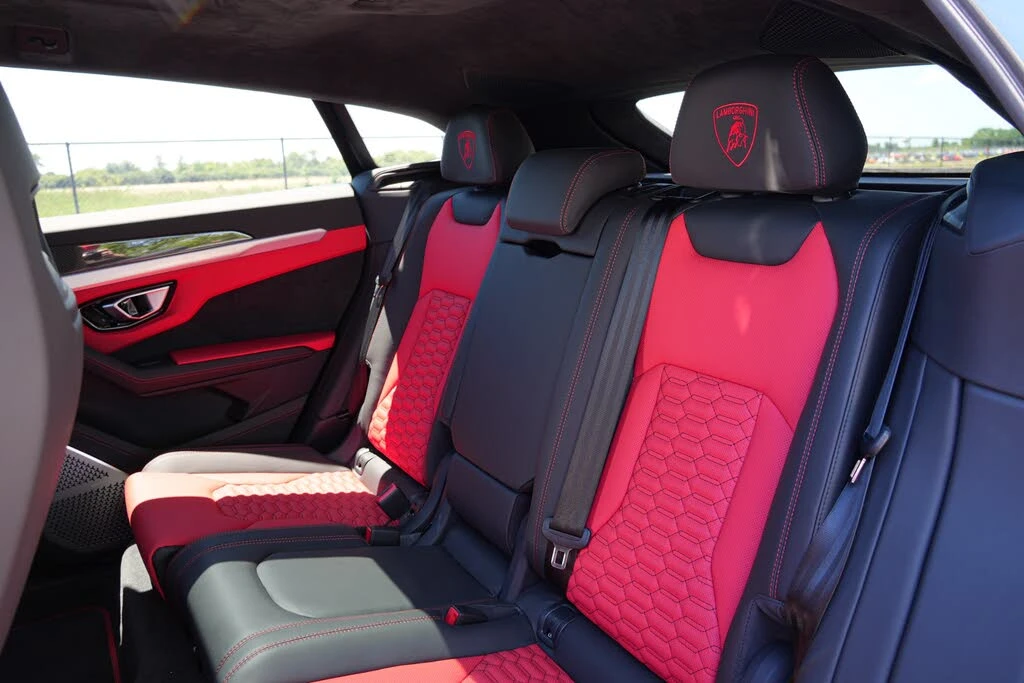 2019 Lamborghini Urus - Image 21 of 23