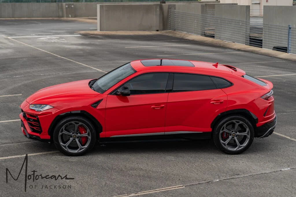 2019 Lamborghini Urus - Image 28 of 31