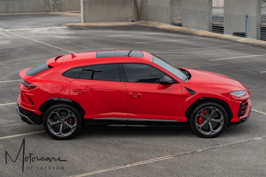 2019 Lamborghini Urus - Image 29 of 31
