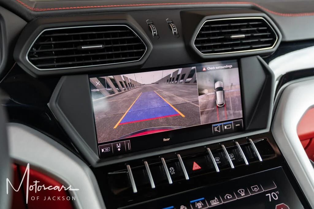 2019 Lamborghini Urus - Image 23 of 31
