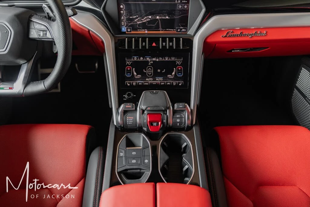 2019 Lamborghini Urus - Image 13 of 31