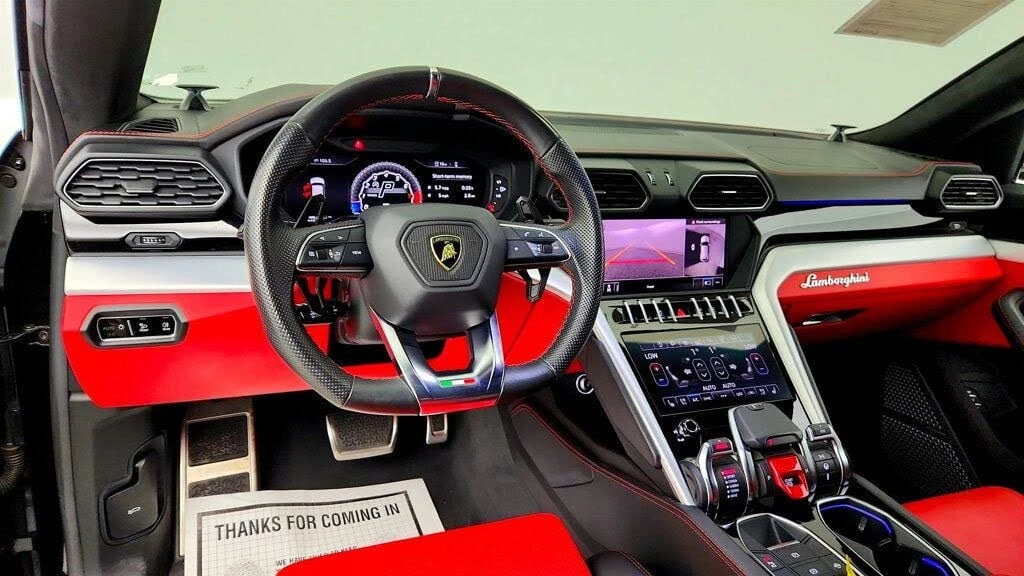 2019 Lamborghini Urus - Image 15 of 31