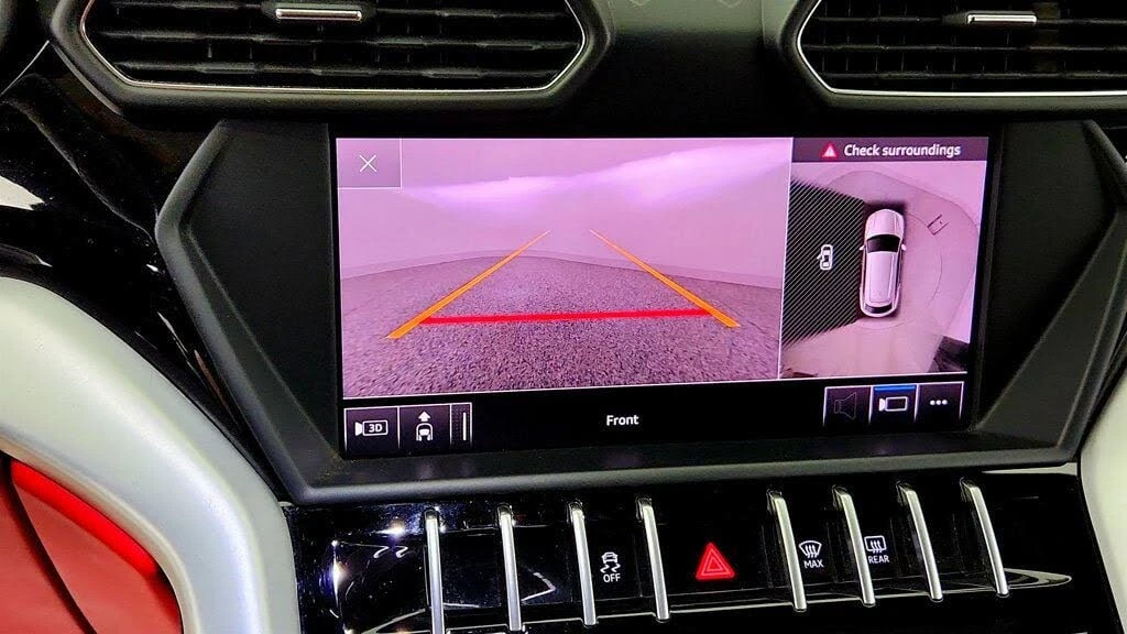 2019 Lamborghini Urus - Image 24 of 31