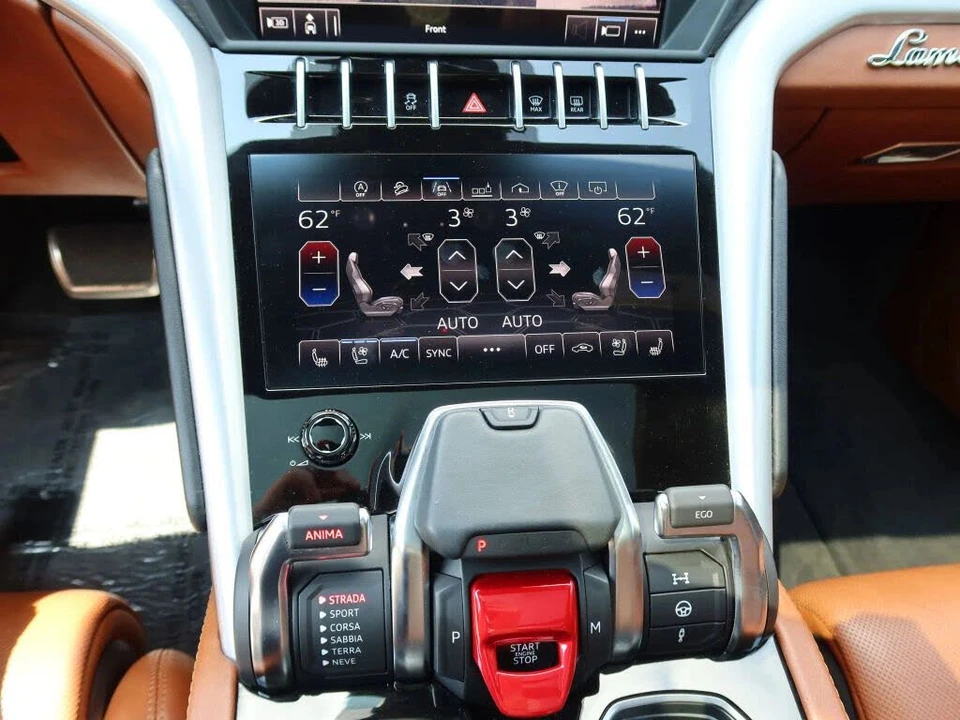 2019 Lamborghini Urus - Image 16 of 30