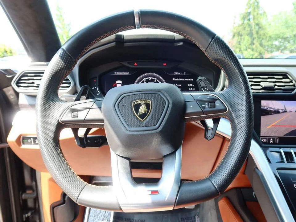 2019 Lamborghini Urus - Image 13 of 30