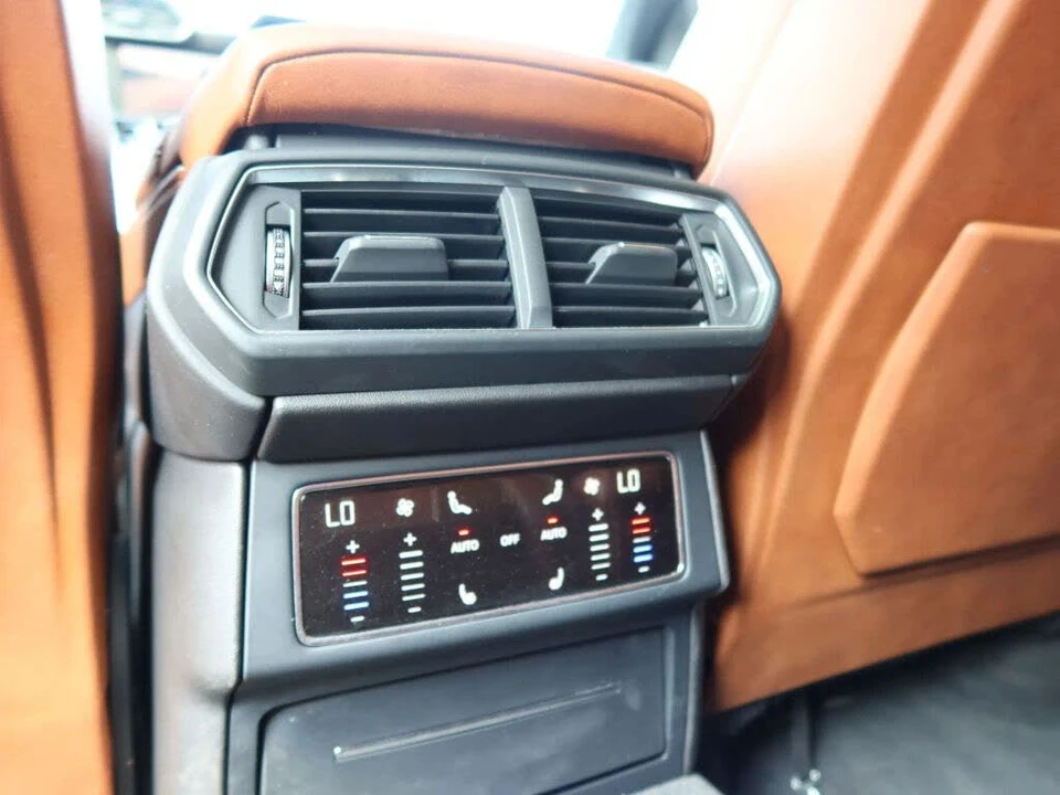 2019 Lamborghini Urus - Image 24 of 30