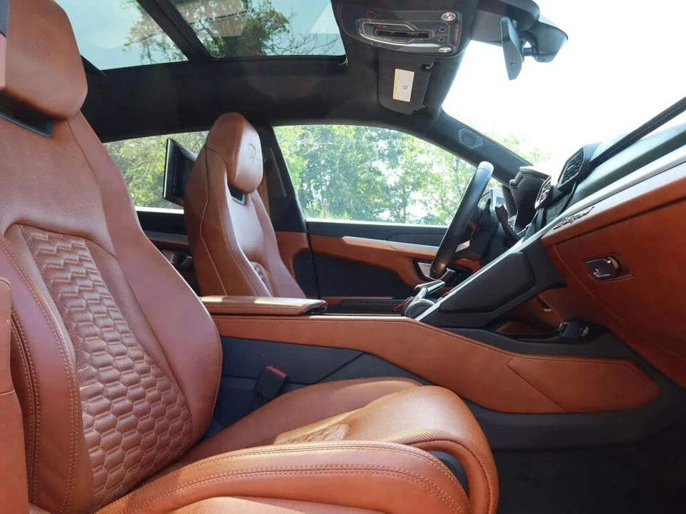 2019 Lamborghini Urus - Image 26 of 30