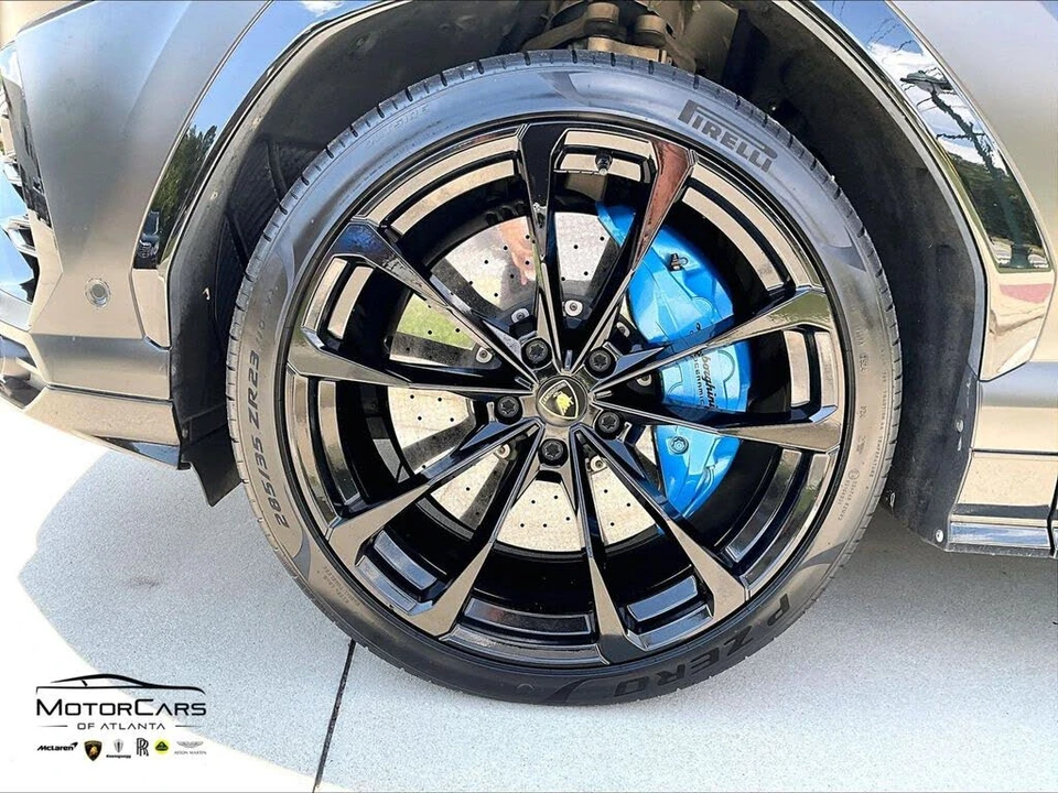 2019 Lamborghini Urus - Image 9 of 30