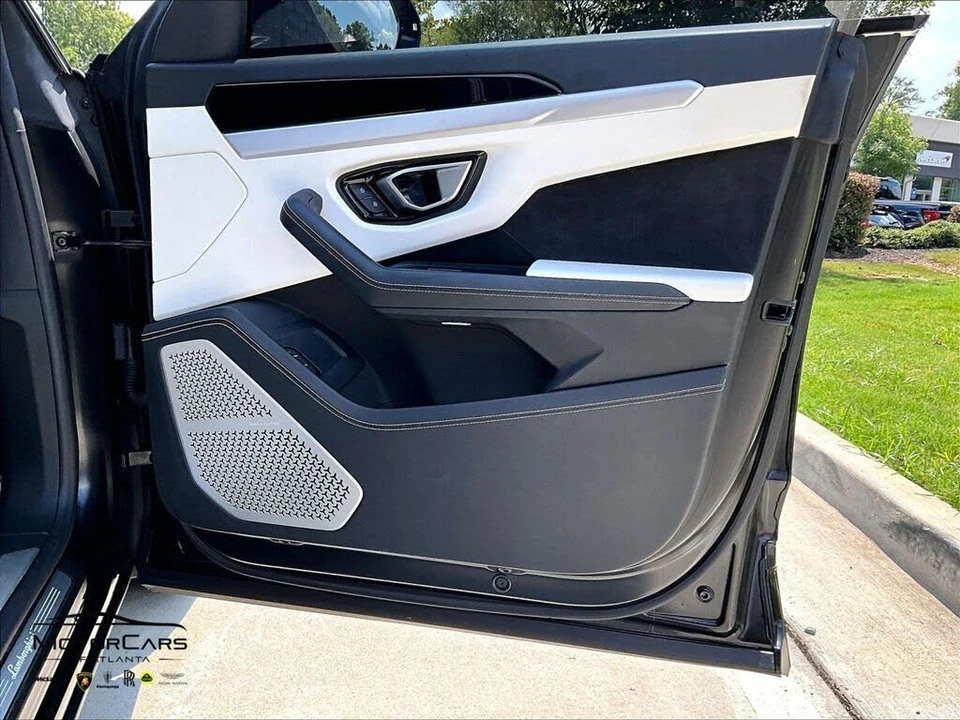 2019 Lamborghini Urus - Image 21 of 30