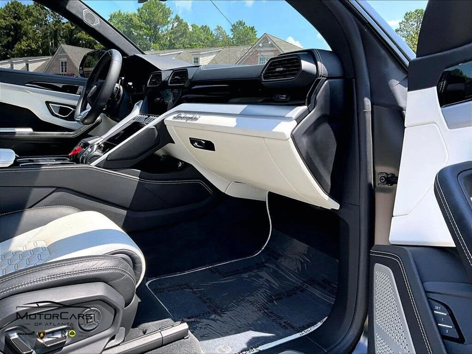 2019 Lamborghini Urus - Image 15 of 30