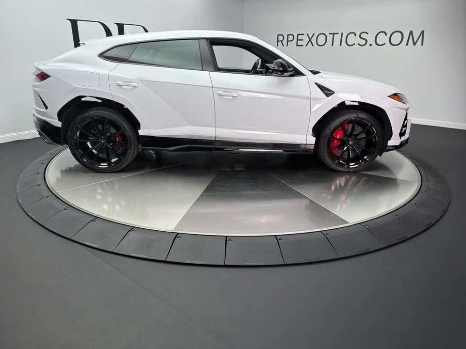 2019 Lamborghini Urus - Image 7 of 26