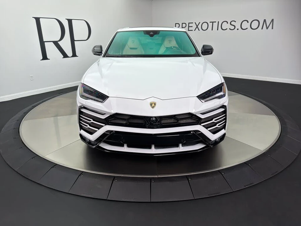 2019 Lamborghini Urus - Image 5 of 26