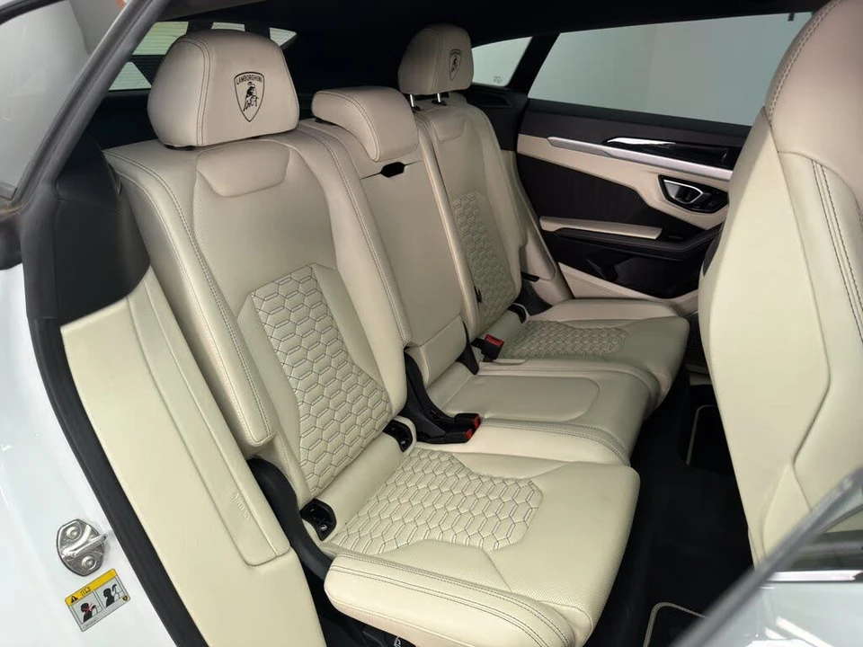 2019 Lamborghini Urus - Image 19 of 26