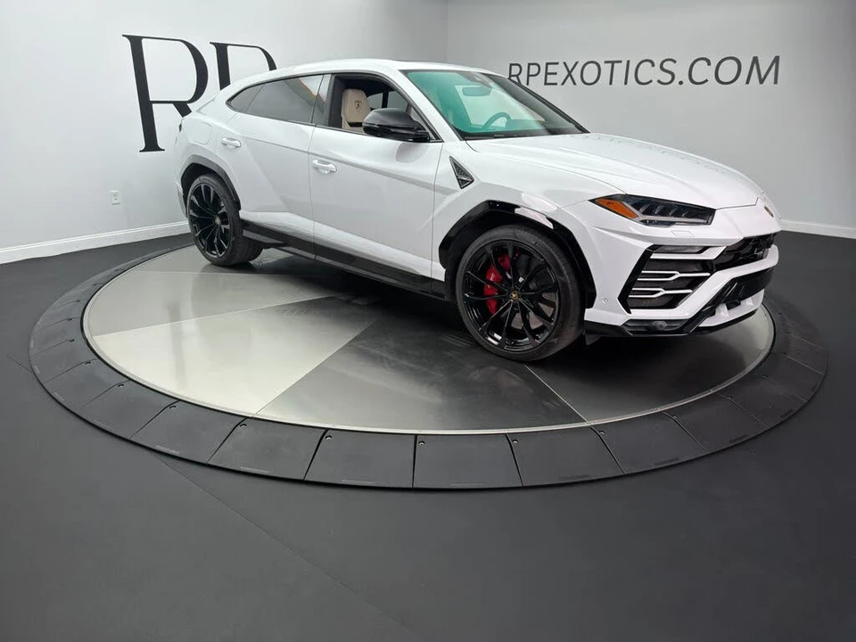 2019 Lamborghini Urus - Image 8 of 26