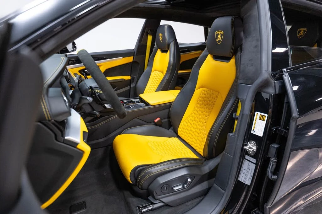 2019 Lamborghini Urus - Image 8 of 31