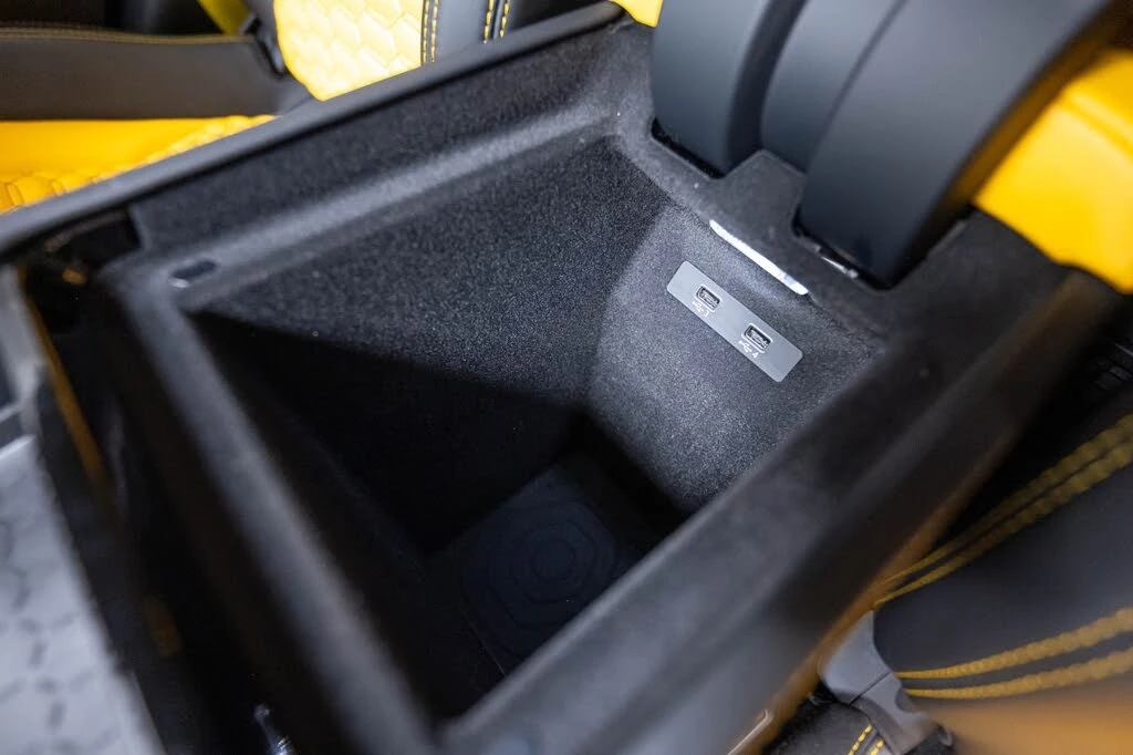 2019 Lamborghini Urus - Image 25 of 31
