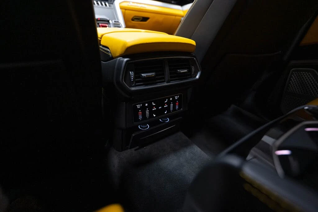 2019 Lamborghini Urus - Image 21 of 31
