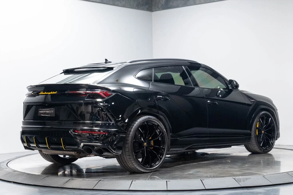 2019 Lamborghini Urus - Image 29 of 31