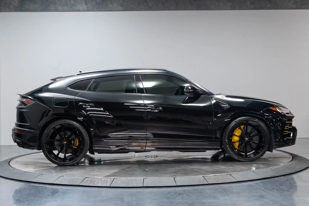 2019 Lamborghini Urus - Image 31 of 31