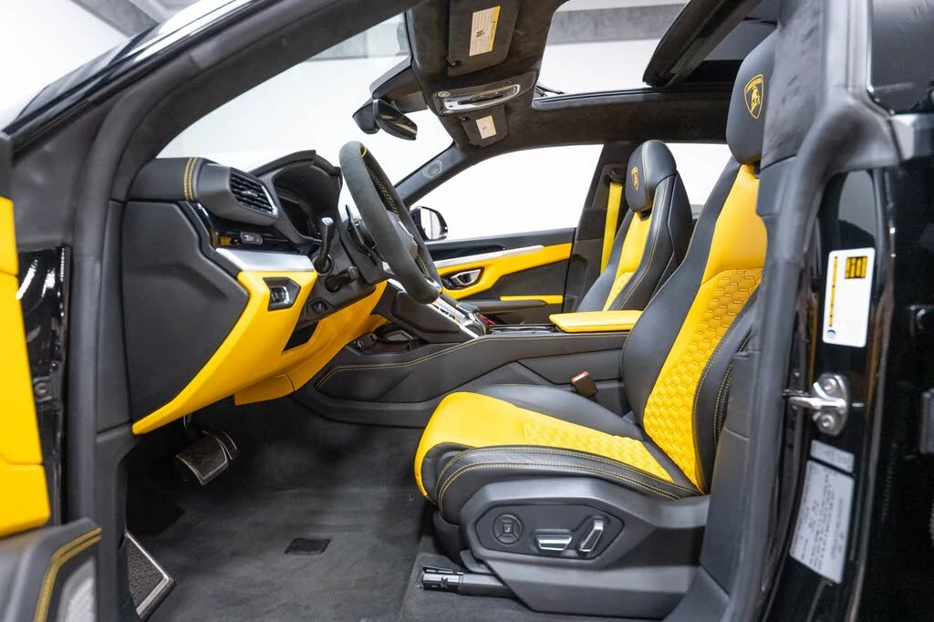 2019 Lamborghini Urus - Image 10 of 31