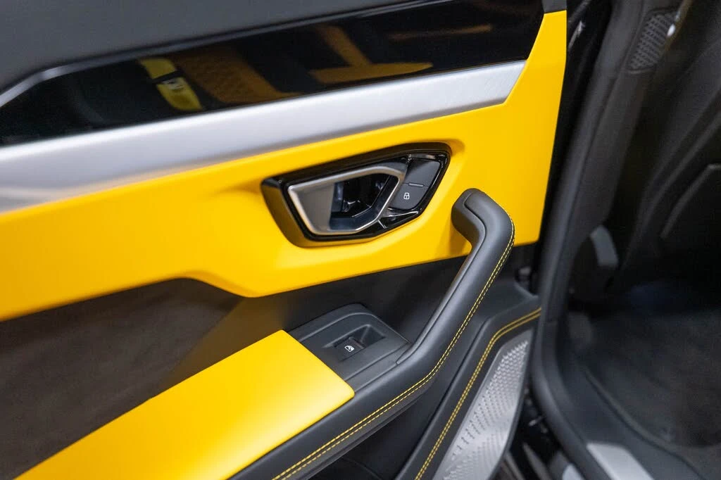 2019 Lamborghini Urus - Image 18 of 31