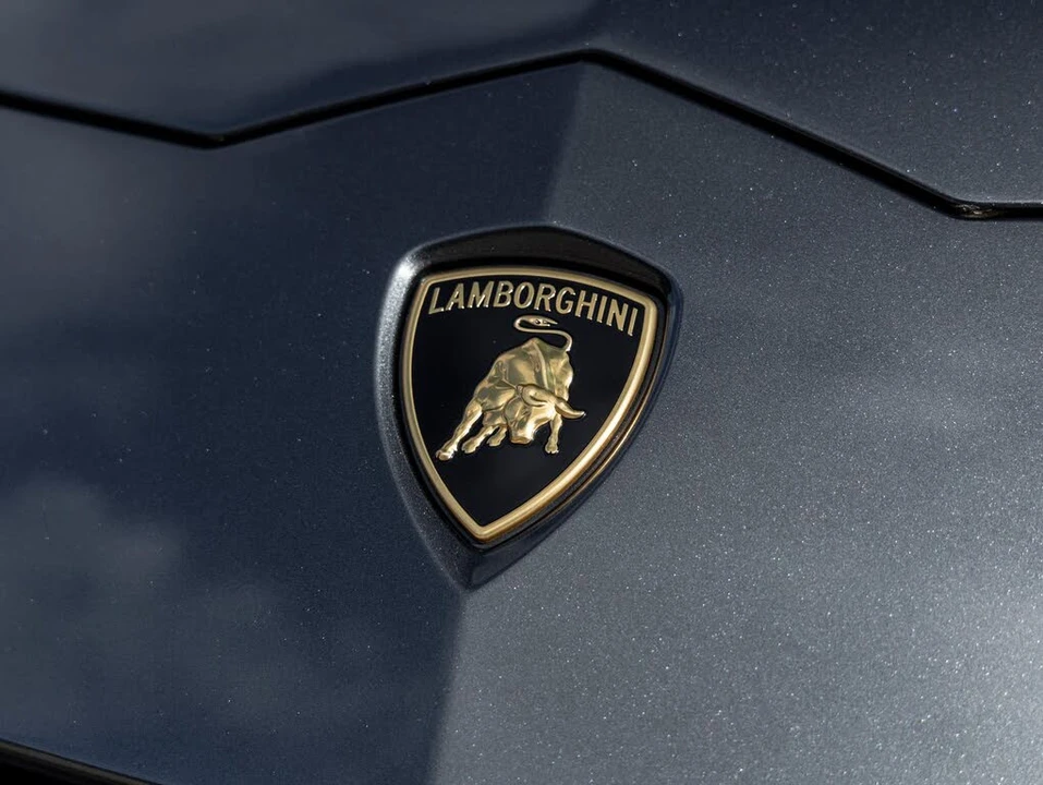 2019 Lamborghini Urus - Image 18 of 31