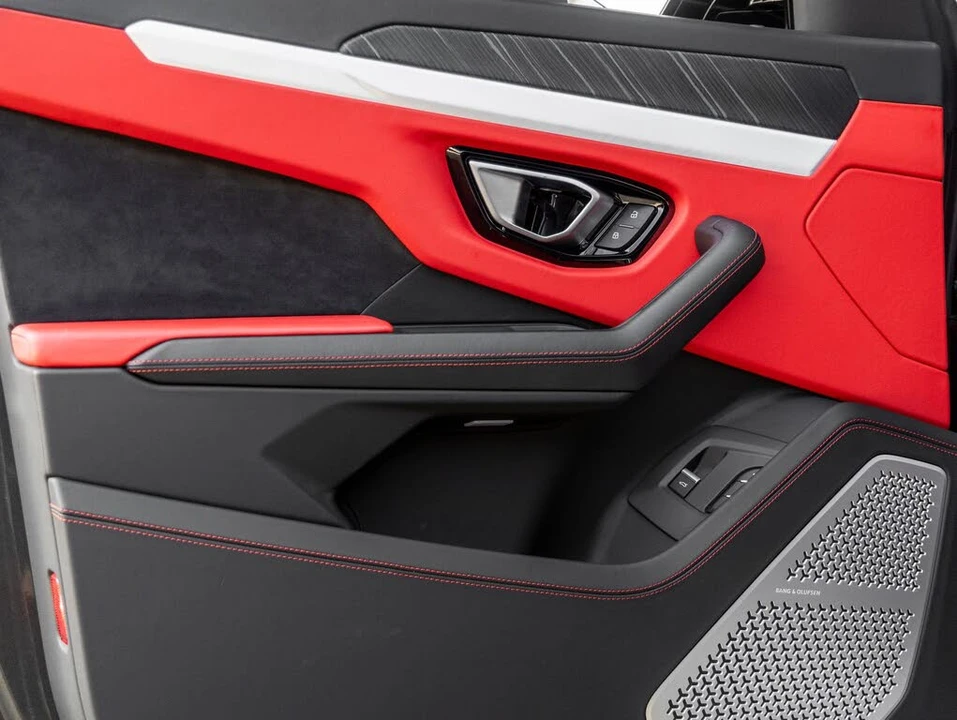 2019 Lamborghini Urus - Image 19 of 31