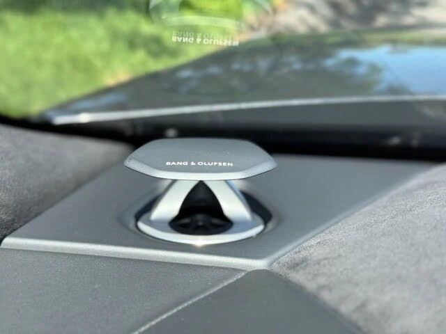 2019 Lamborghini Urus - Image 27 of 31