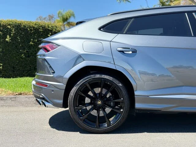 2019 Lamborghini Urus - Image 9 of 31