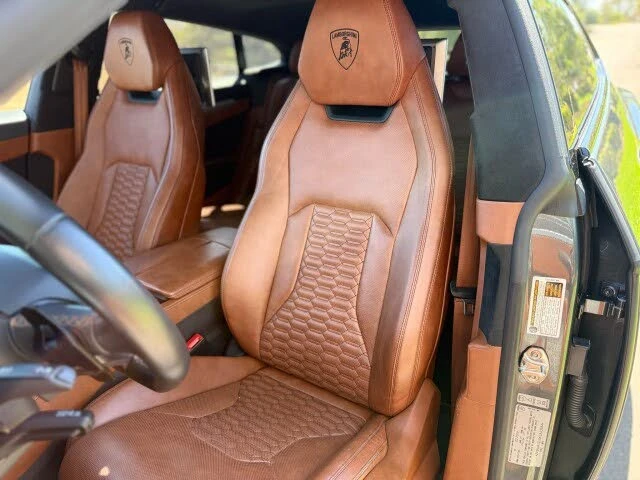 2019 Lamborghini Urus - Image 18 of 31