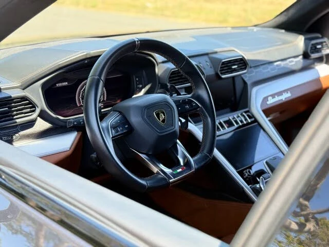 2019 Lamborghini Urus - Image 20 of 31