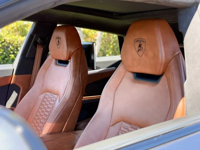 2019 Lamborghini Urus - Image 17 of 31