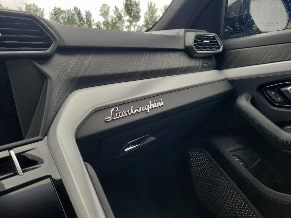 2019 Lamborghini Urus - Image 25 of 29
