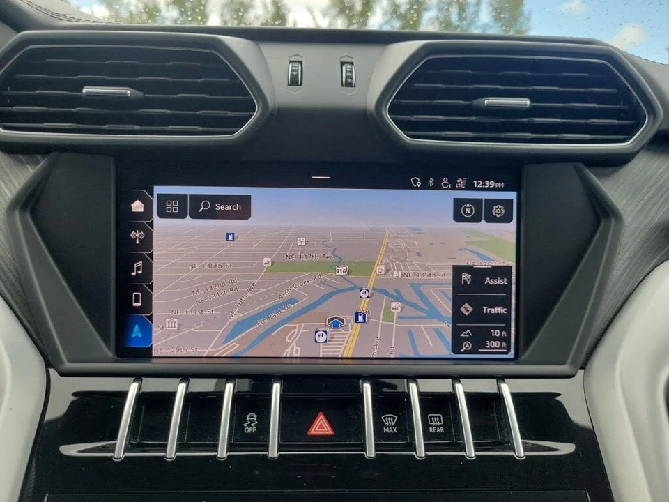 2019 Lamborghini Urus - Image 18 of 29