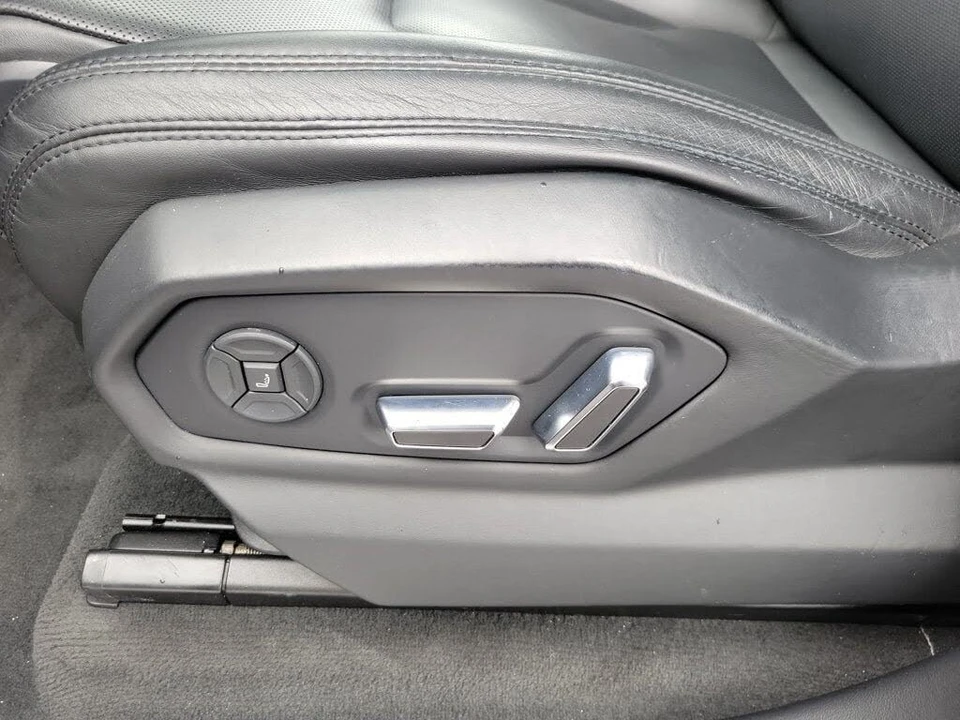 2019 Lamborghini Urus - Image 15 of 29