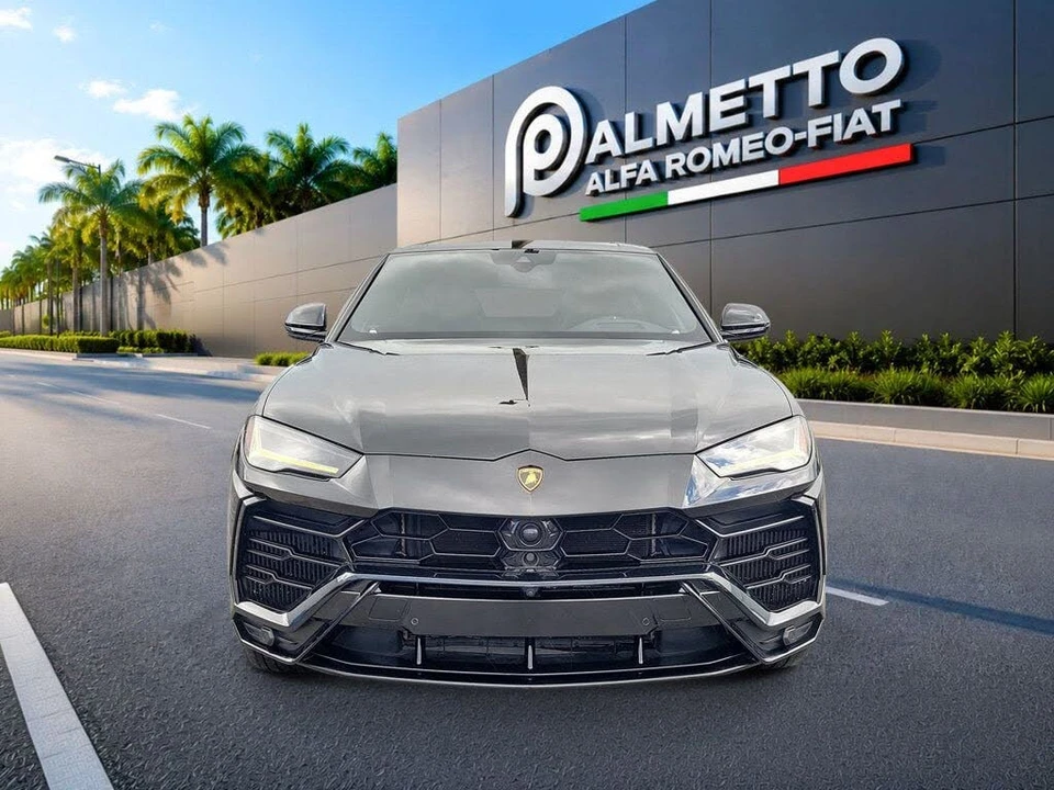 2019 Lamborghini Urus - Image 2 of 29